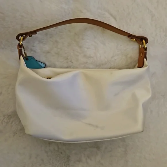 Coach small purse - Picture 2 of 5